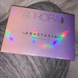 Aurora Anastasia Highlighter